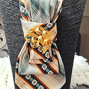 Vintage Schiaparelli necktie necklace with Lisner brooch